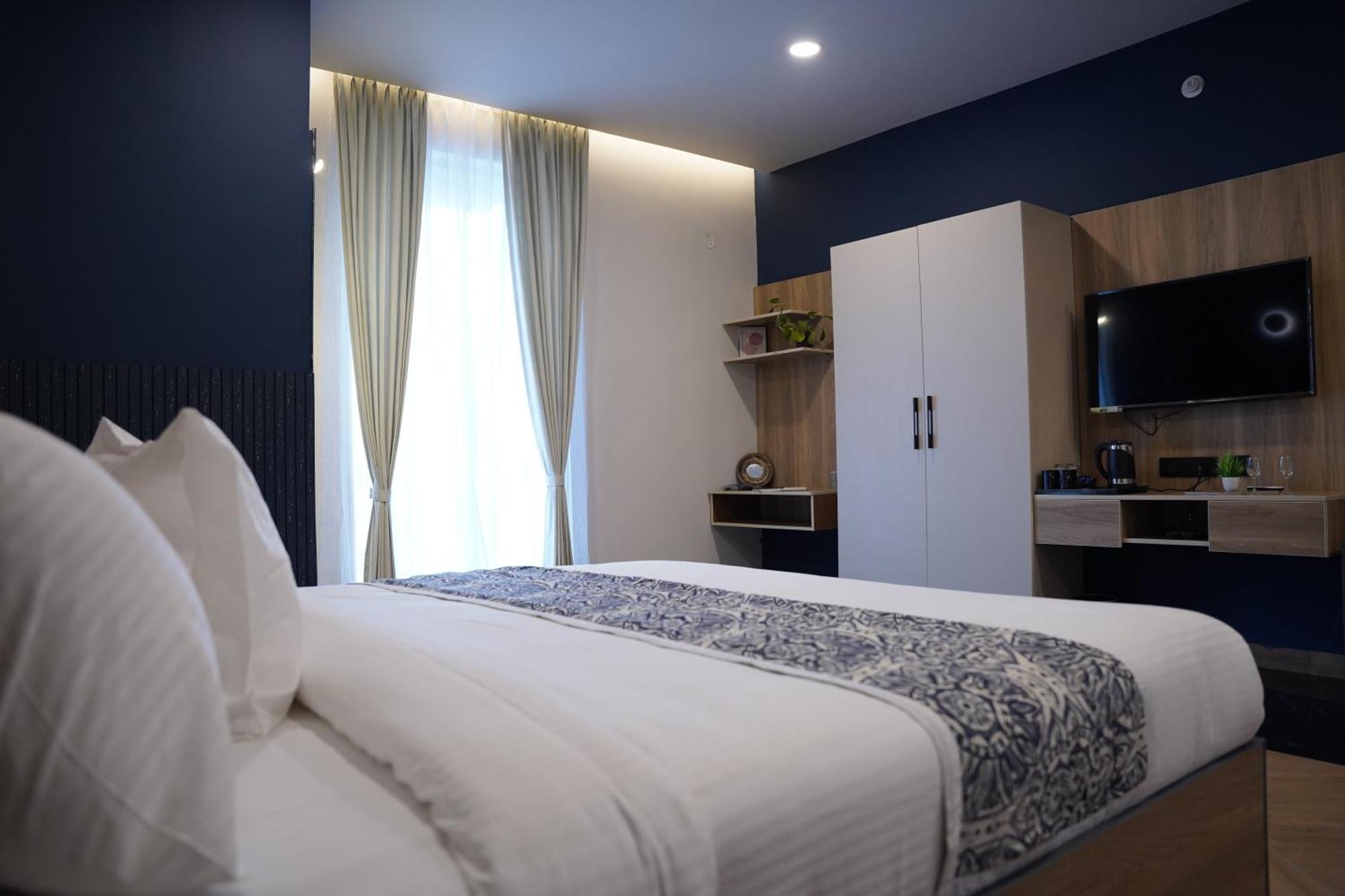 The Continental Inn & Suites Mysore Ngoại thất bức ảnh