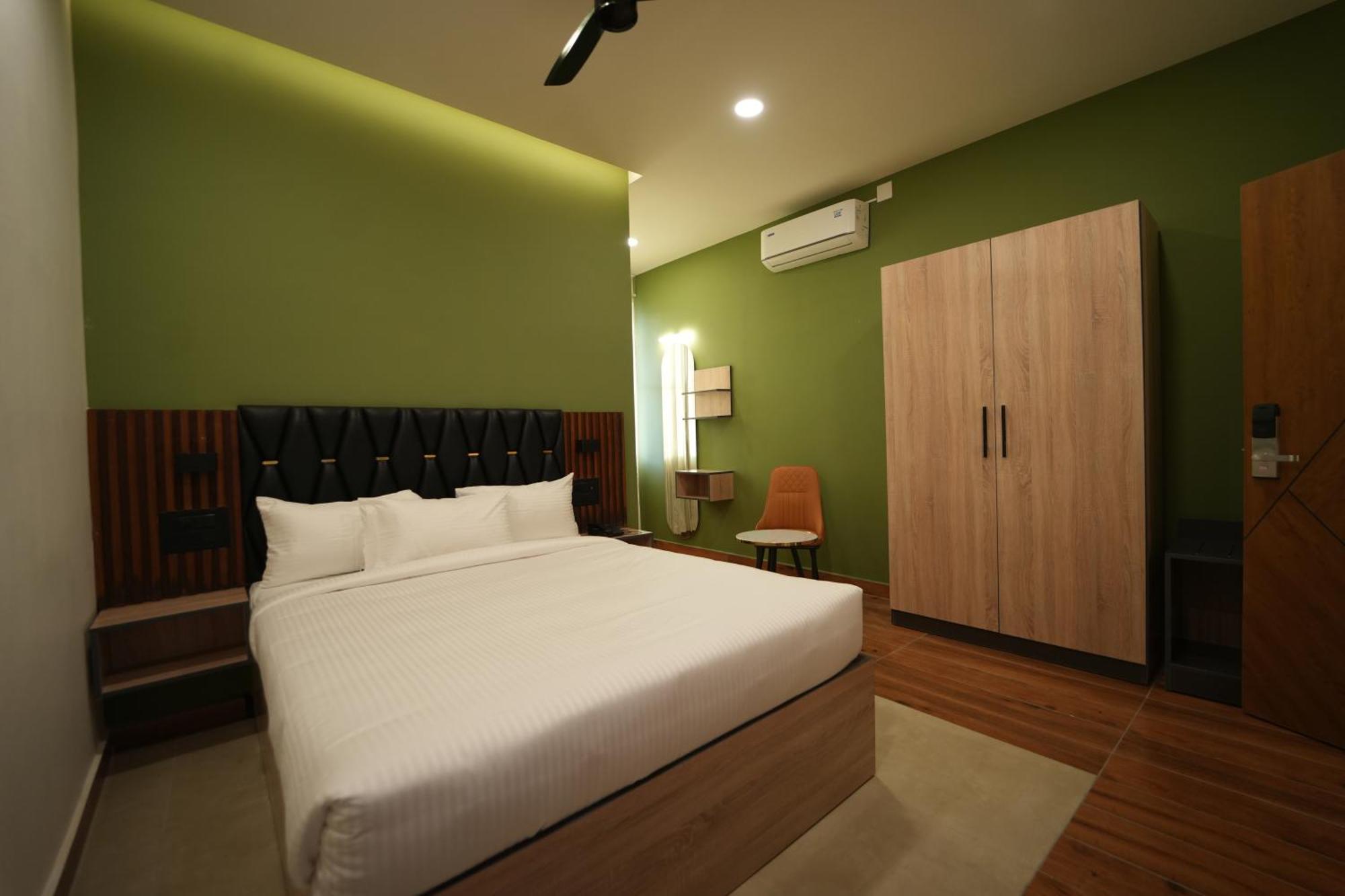 The Continental Inn & Suites Mysore Ngoại thất bức ảnh