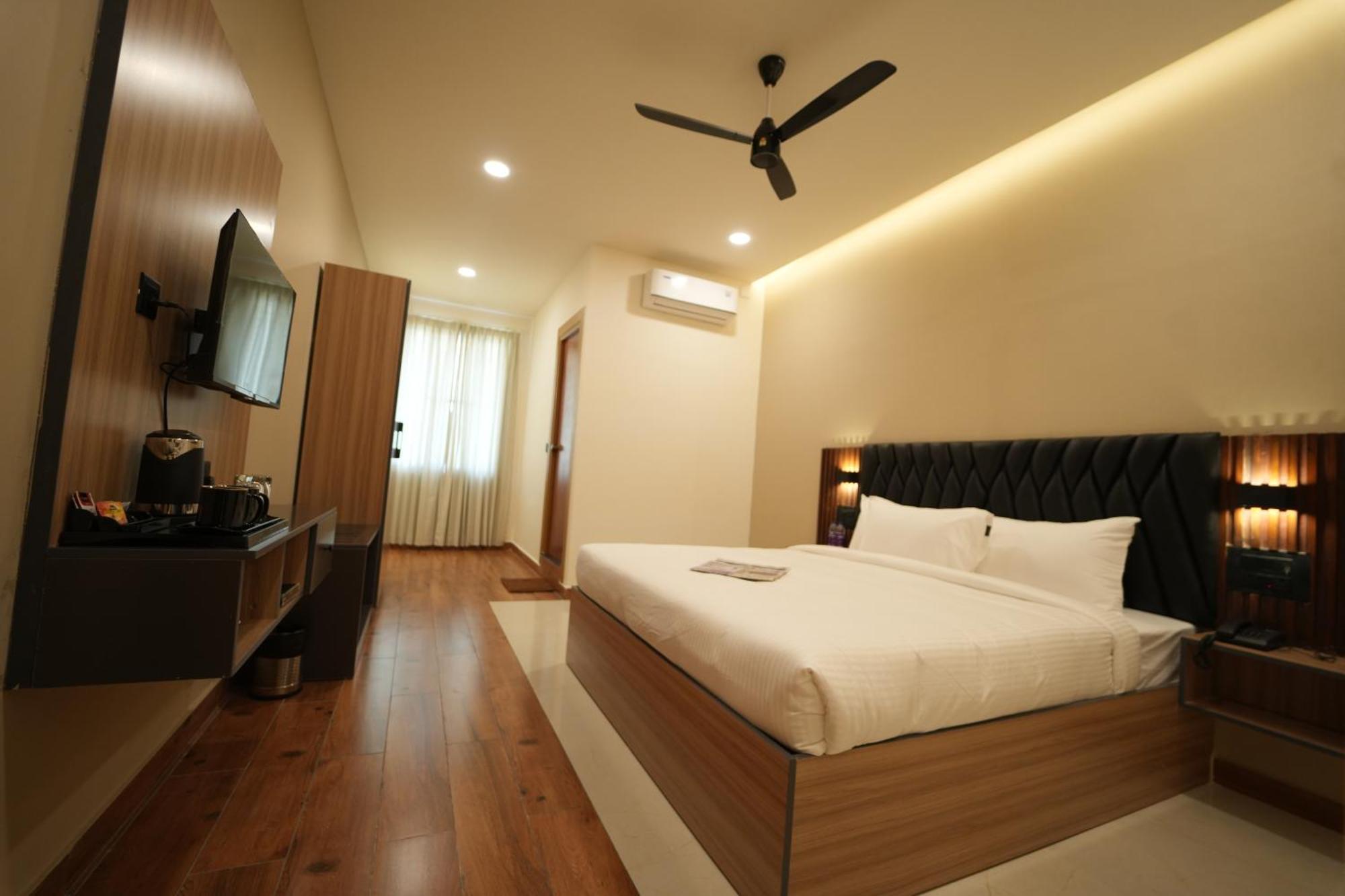 The Continental Inn & Suites Mysore Ngoại thất bức ảnh